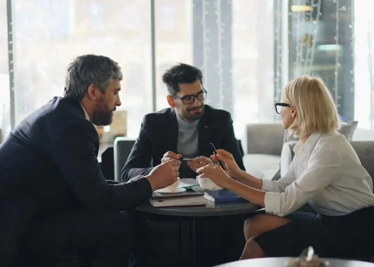 Какво са B2B продажбите?